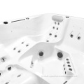 6 persons backyard hot tub with comfortable seats